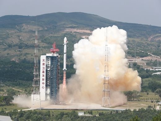 Китай изстреля сателит за наблюдение на въглеродните емисии в екосистемата