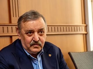 Проф. Кантарджиев: Случаите на грип ще нарастват до февруари