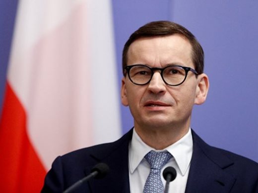 Полскят премиер: Газопроводът Полша-Словакия повишава сигурността