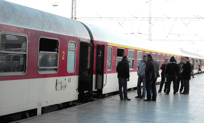 Два допълнителни влака между София и Бургас през Подбалканската линия ще пътуват всяка събота и неделя до края на активния летен сезон. СНИМКА: АРХИВ