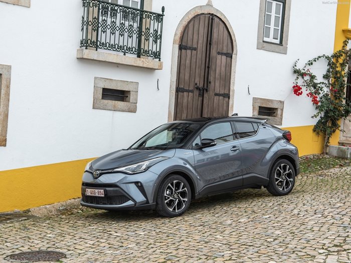 Хибридната Toyota C-HR. Снимка: Toyota