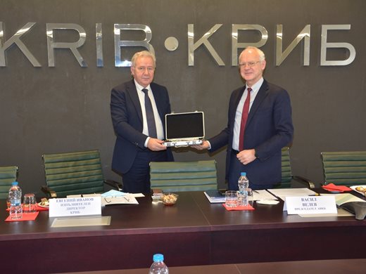КРИБ предаде на АИКБ ротационното председателство на АОБР за 2021 г.