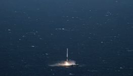 SpaceX изстреля ракета-носител с 53 спътника от системата "Старлинк" (Видео)