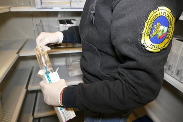 През декември МВР и прокуратурата разбиха престъпна група за реекспорт на лекарства от България. Повдигнати бяха обвинения на 7 души.