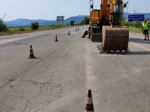 Държавата подкрепи изграждането на пътна инфраструктура в община Самоков