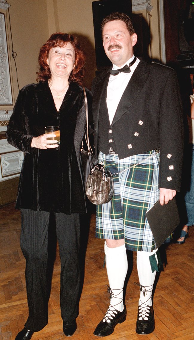Любимата снимка на Анахид Тачева, на която синът й Димитър Цонев е с шотландска поличка