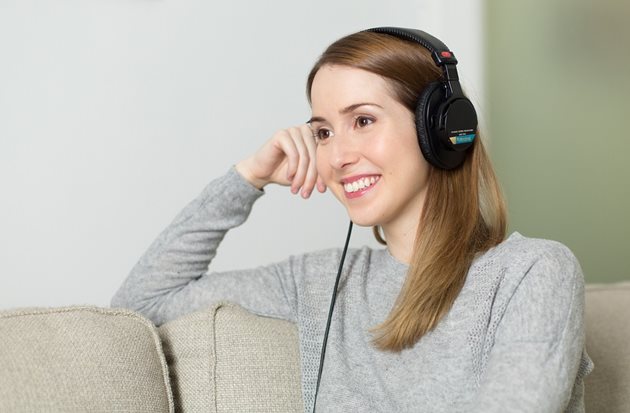Слушането на хубава музика е един от начините да си доставим щастие.