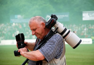 Легендарният фотограф Бончук Андонов: Плаках на "Парк дьо Пренс"
