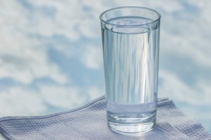 Какво лекуват 8 чаши вода на ден