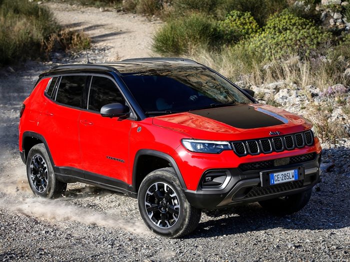 Настоящото поколение Jeep Compass. Снимка: Jeep