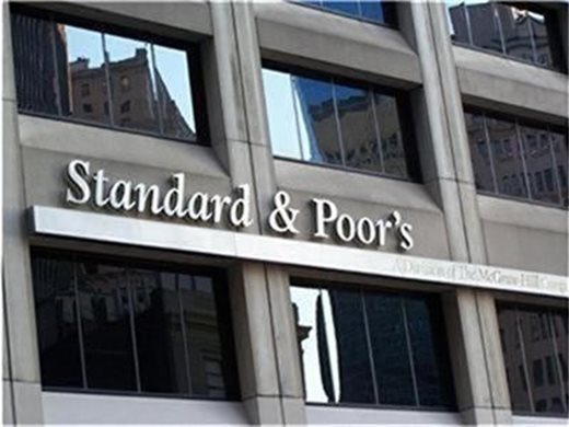 "Стандард енд Пуърс" повиши дългосрочния кредитен рейтинг на София
