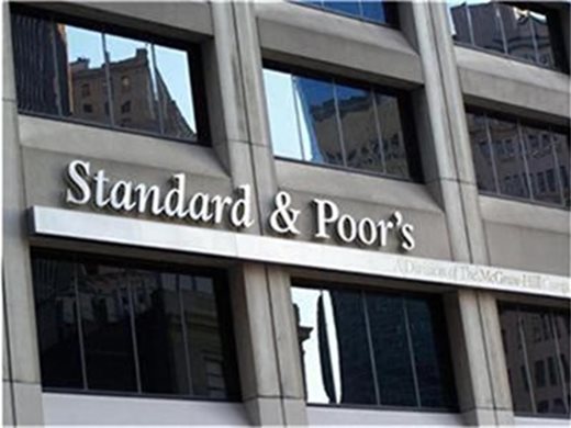 Standard & Poor's потвърди кредитния рейтинг на България с положителна перспектива

