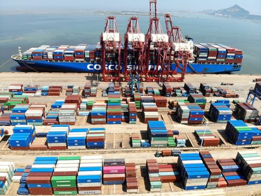 Правителството в Китай представи мерки за стабилизиране на външната търговия и инвестиции