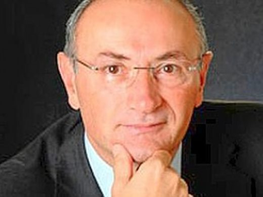 Генералният директор на “Уникредит“ Федерико Гицони подаде оставка