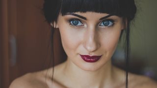 Майсторски клас по красота: 3 трика за дръзки устни