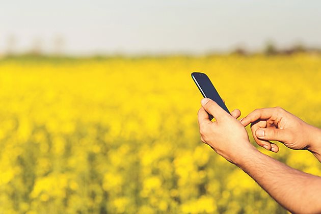 Чрез партньорството CNHI има за цел да подобри портфолиото си за прецизно земеделие чрез развитието на нови свързани цифрови технологии