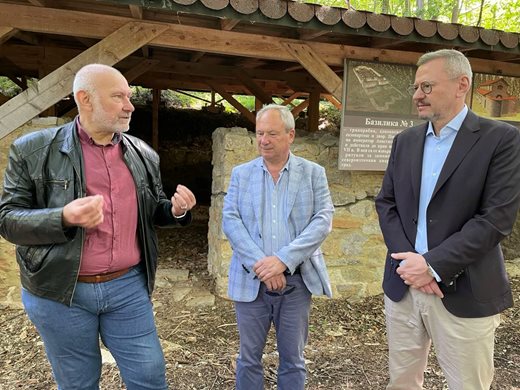 Евтим Милошев посети древния град Мисионис, срещна се с проф. Николай Овчаров