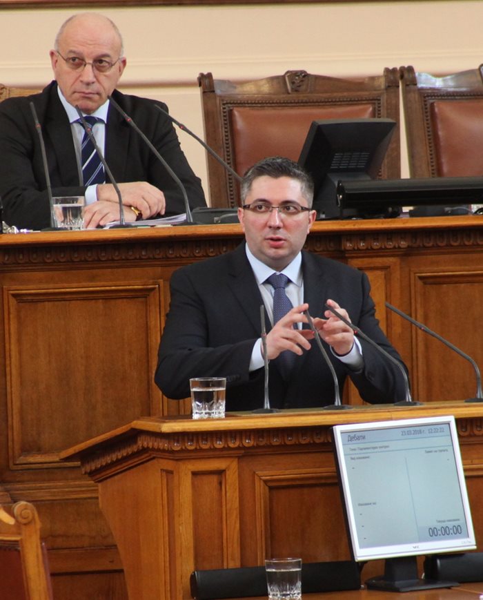 До края на годината ще бъде създадена българо-румънска компания за третия мост, заяви министър Нанков