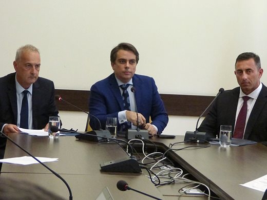 Румен Спецов не дължи данъци и е изряден към хазната, не е имало опит за измама с ДДС