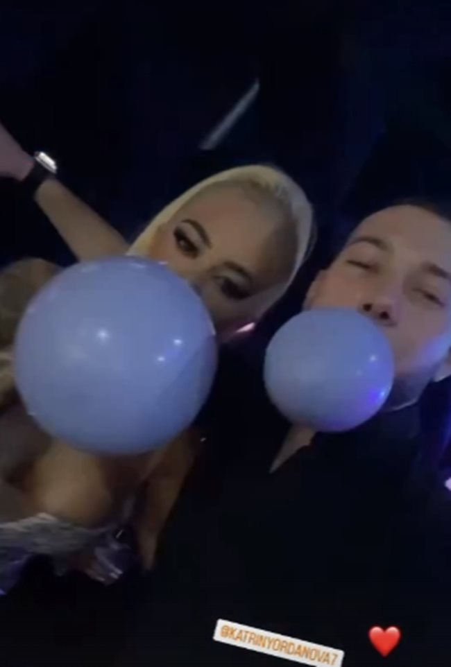 Йорданова си пада по купоните в родните дискотеки и популярното дишане на балони с райски газ