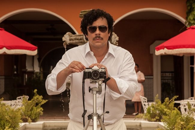 Бенисио дел Торо във филма Escobar: Paradise Lost на Андреа ди Стефано