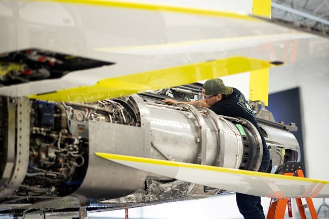 Демонстрационен самолет XB-1 се използва в Колорадо, за да тества технологиите за новата летателна машина за свръхзвуково въздушно пътуване през Атлантическия океан.

СНИМКА: РОЙТЕРС
