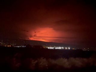 4 по Рихтер разтърси Хаваите, докато вулканът Мауна Лоа продължава да изригва (Видео)