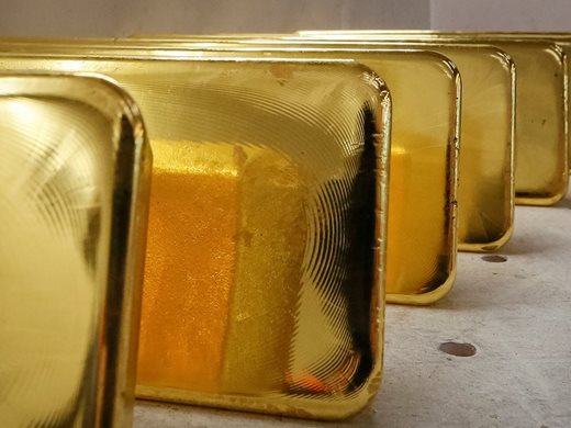 20 контейнера със злато и сребро са откраднати от пристанище в Мексико