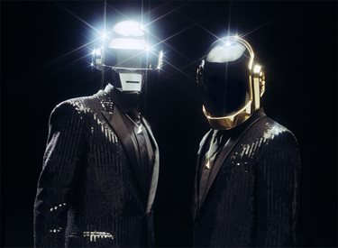 Новият албум на Daft Punk разбива класациите