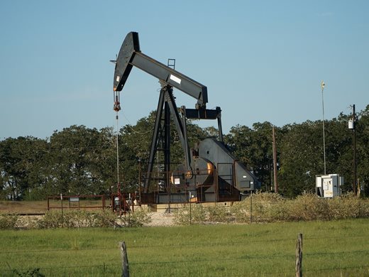 Петролът на ОПЕК спадна под 90 долара за барел