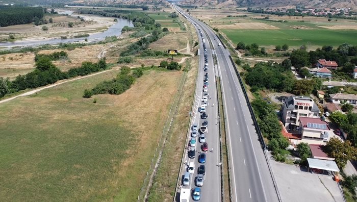 С европейски средства митниците закупуват 31 сканиращи машини.