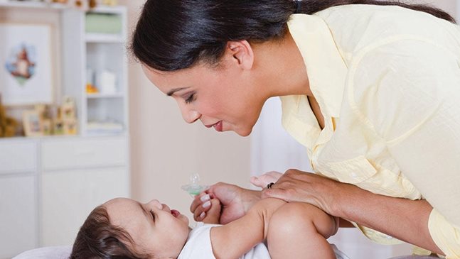 Когато пеете на бебето, подобрявате дишането му