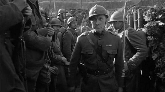 Сцена от"Paths of Glory" (1957) на Стенли Кубрик