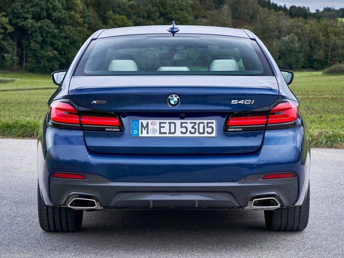 Буквичката "i" ще изчезне от бендиновите модели на BMW. Снимка: BMW