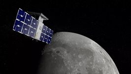 Възстановен е контактът с летящия към Луната апарат на НАСА