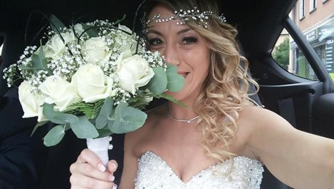 Италианка се ожени за себе си (Снимки)
