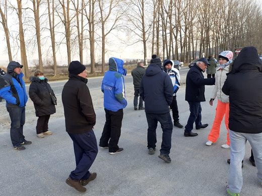 Сезонни работници не могат да напуснат Банско