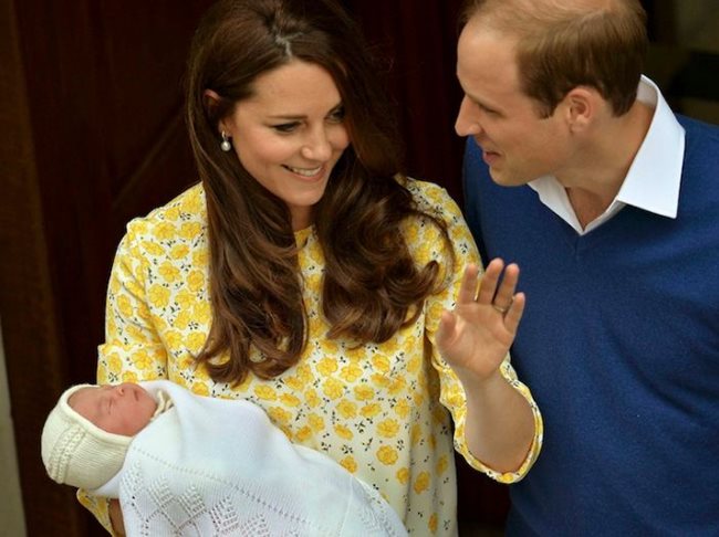 Кейт Мидълтън и принц Уилям с принцеса Шарлот - 2 май, 2015 г.