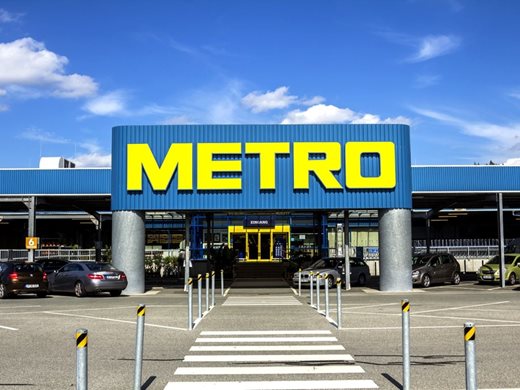 Чешки милиардер купува магазините "Метро"