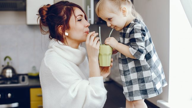 Кога да предложим плодов сок на бебето за първи път?