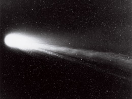 "Най-голямата комета, виждана някога", наблюдаваха учени от НАСА