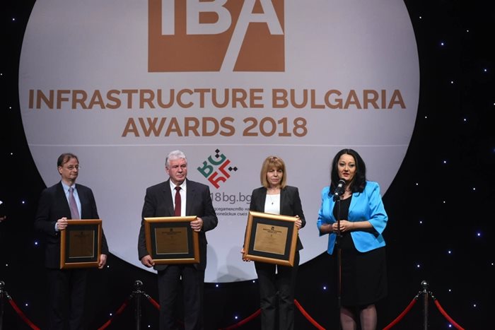 Лиляна Павлова връчи голямата награда за инфраструктура на десетилетието.