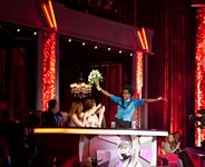 Сватба на сцената на Dancing Stars, Алфредо хваща букета