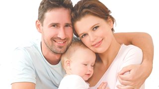 Фитотерапия регулира хормоналния баланс при дамите и мъжете и увеличава шанса за забременяване
