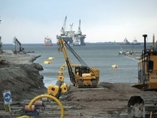 "Газпром" обмисля да продължи "Турски поток" през България и Сърбия или през Гърция и Италия
