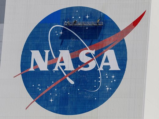 НАСА ще направи нов опит за изстрелване към Луната на мегаракетата