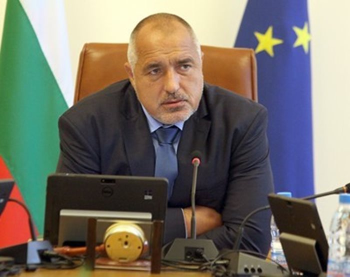 "Други правителства са сключвали договори без да имат пари", обяви Борисов на днешното заседание на кабинета.