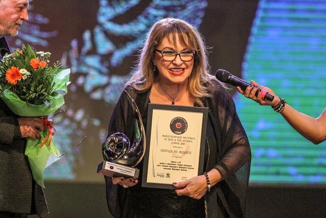 Маргарита Хранова спечели първа награда на фестивала за поп и рок музика “София 2018”.