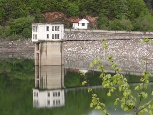 10 млн. лв. от водата в Ботевград изчезват за година (Обзор)