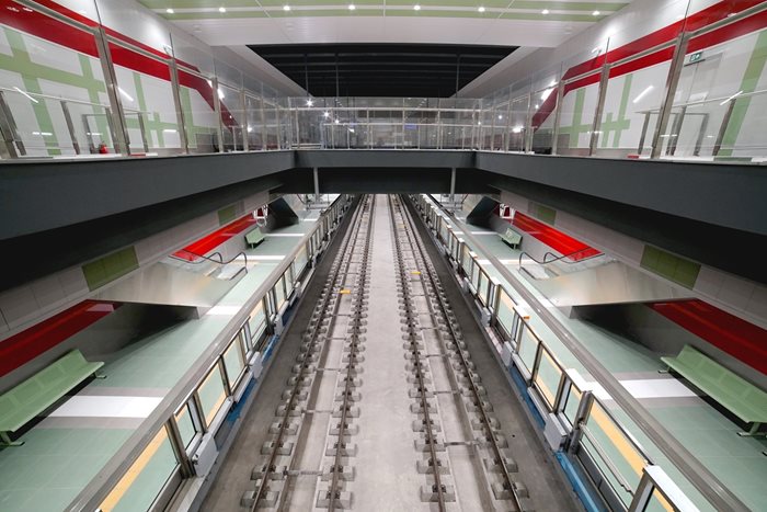 Метростанция "България" от новата линия на метрото вече е готова.